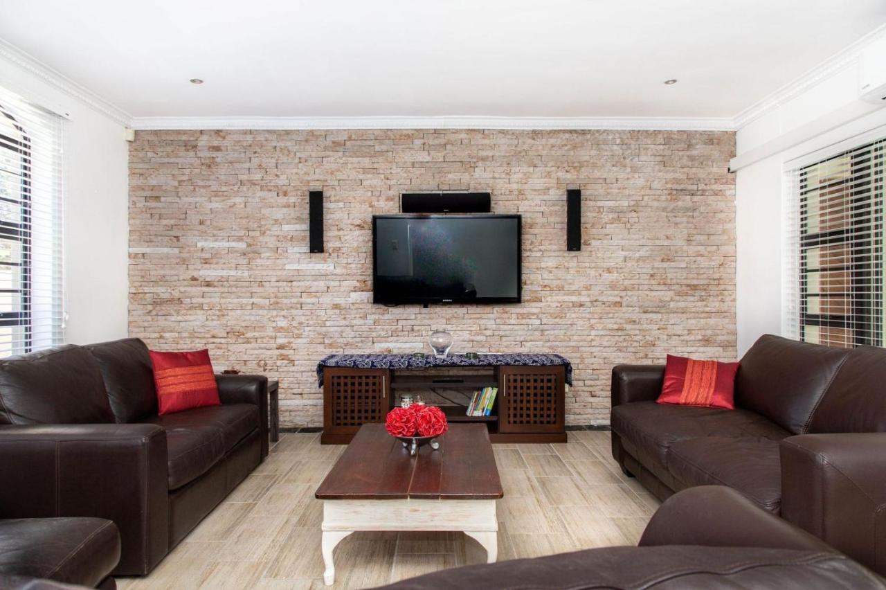 Entertainers Villa In Big Bay With Private Pool Ciudad del Cabo Exterior foto